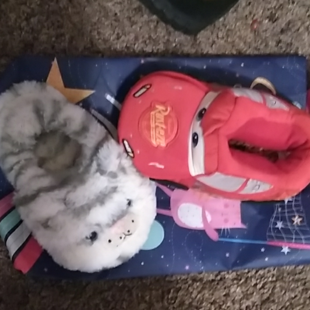 Toddler house shoes size 9-10 Cars